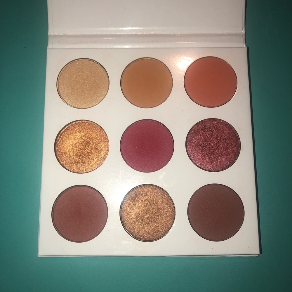 Kylie Cosmetics Burgundy Palette